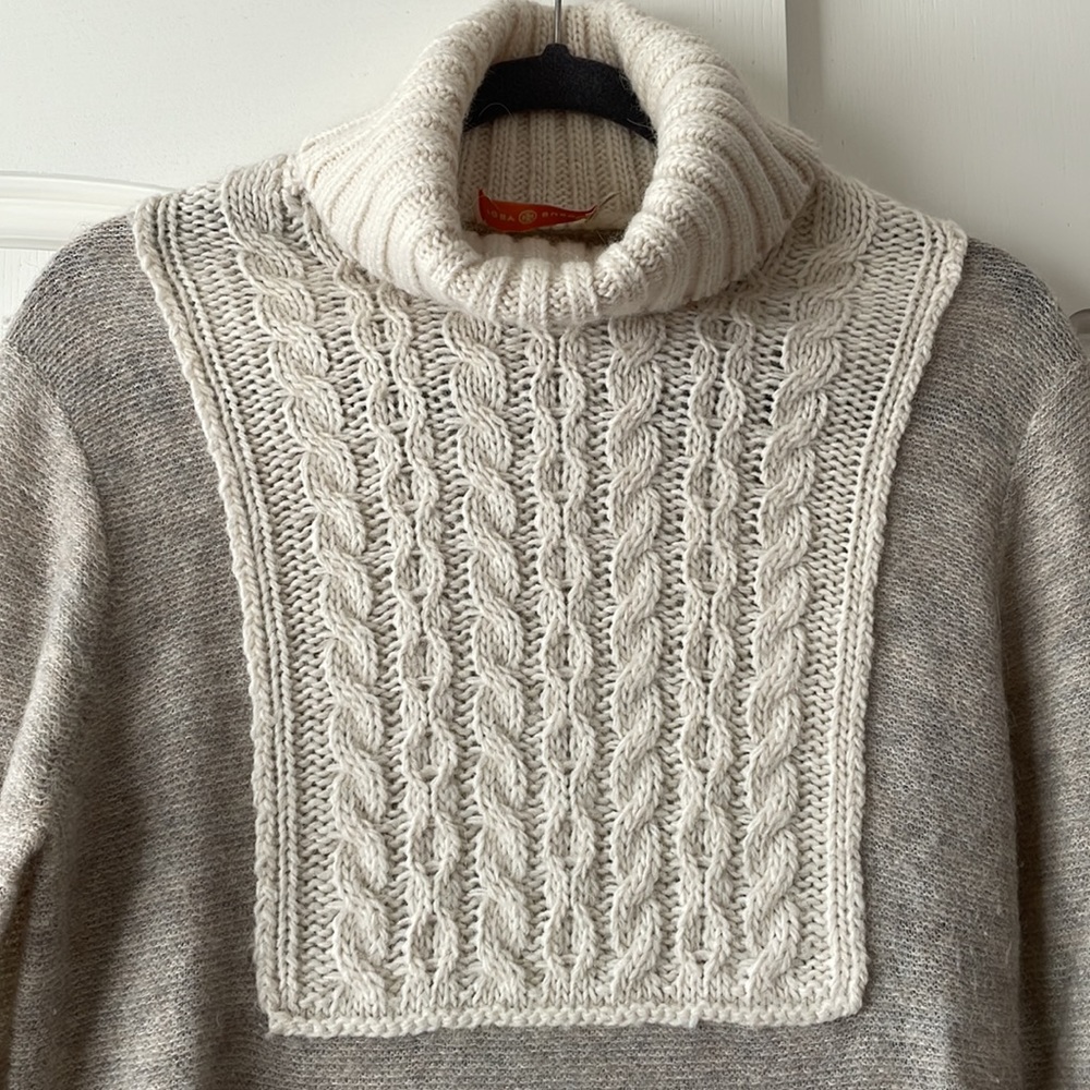 Tory Burch turtleneck sweater, Size L - Picture 3 of 6